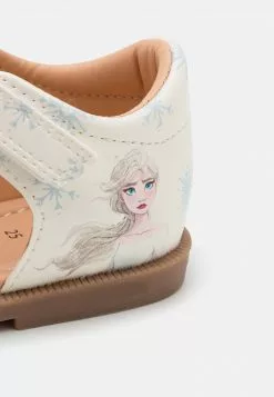 Friboo Niños DISNEY FROZEN ELSA STRAPPY - Sandalias - White 13 Friboo Niños DISNEY FROZEN ELSA STRAPPY - Sandalias - White -Tienda Friboo barata 41a792d717f24db38bc05554b31f116d